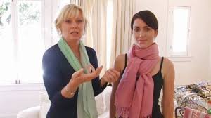 How to Wear a Pashmina Stole Professionally