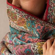 Kani Weave vs Sozni Embroidery Pashmina