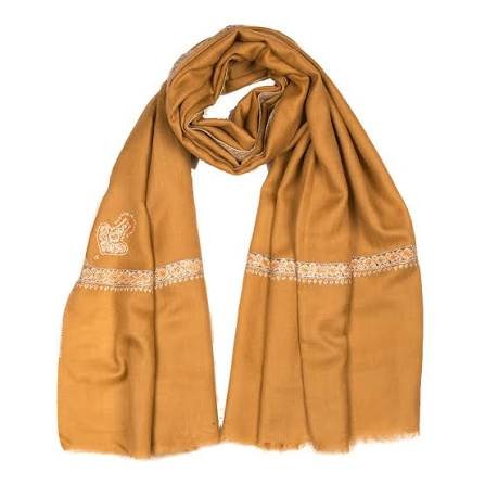 Pashmina vs Merino wool shawl comparison